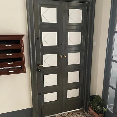 Ampio Bilocale Zona Navigli Apartmán