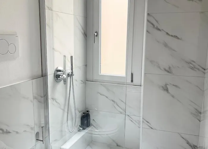 Ampio Bilocale Zona Navigli Appartamento *