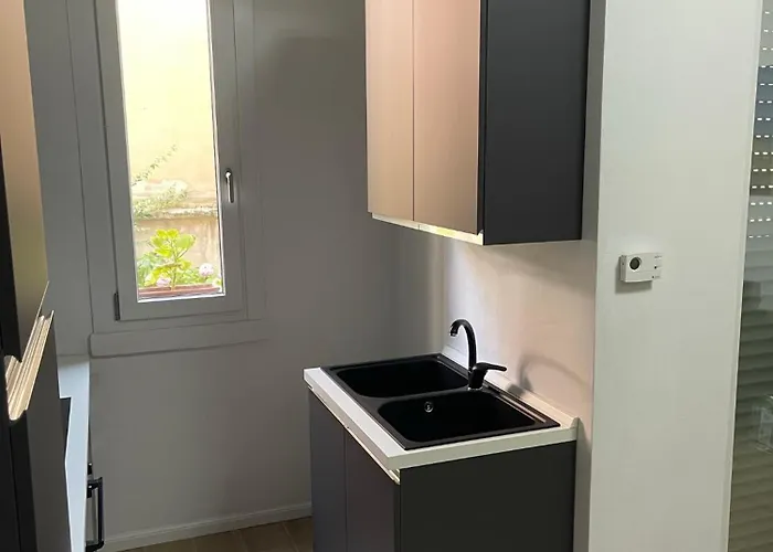 Ampio Bilocale Zona Navigli * Milano